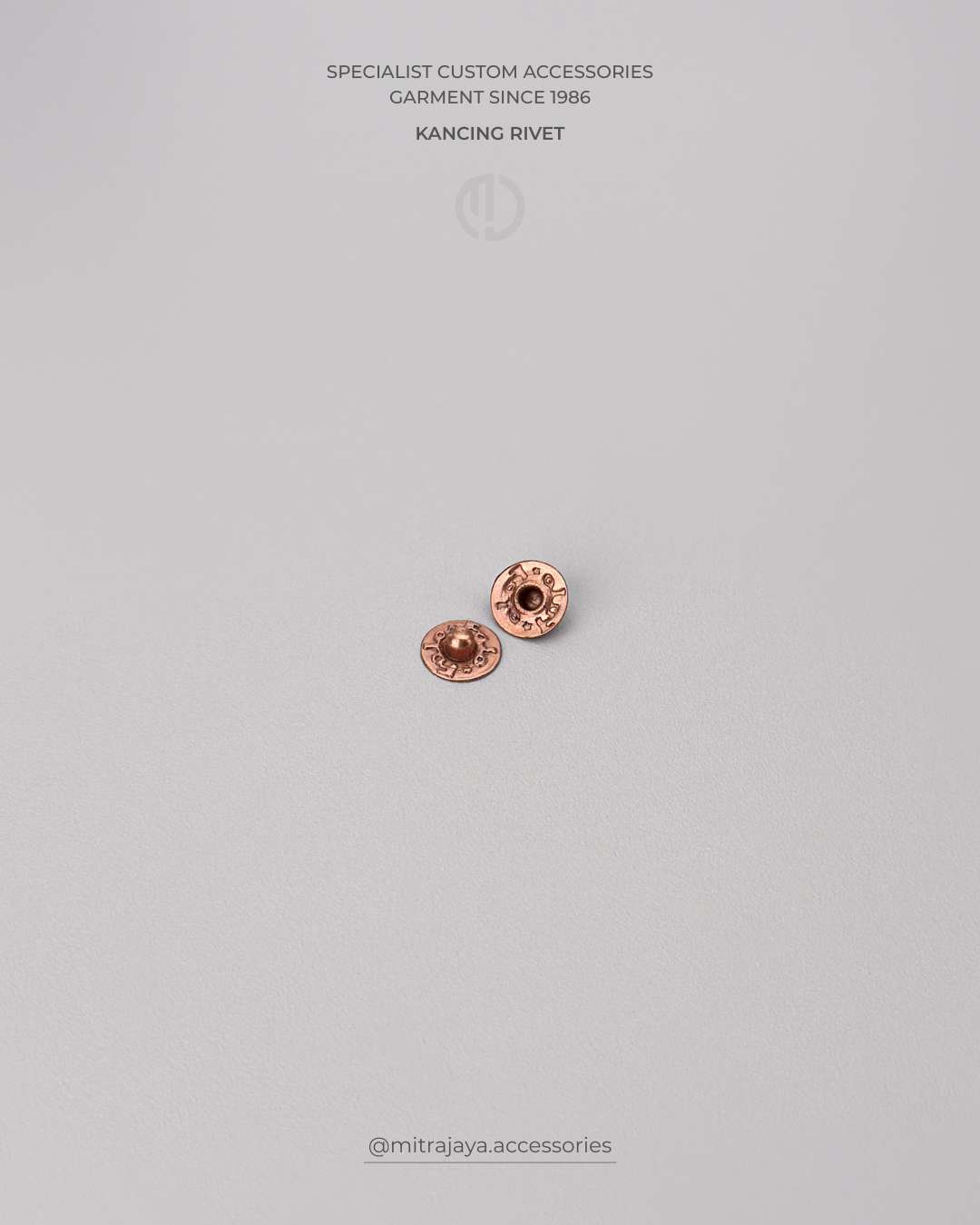 RIVET JEANS gallery 1