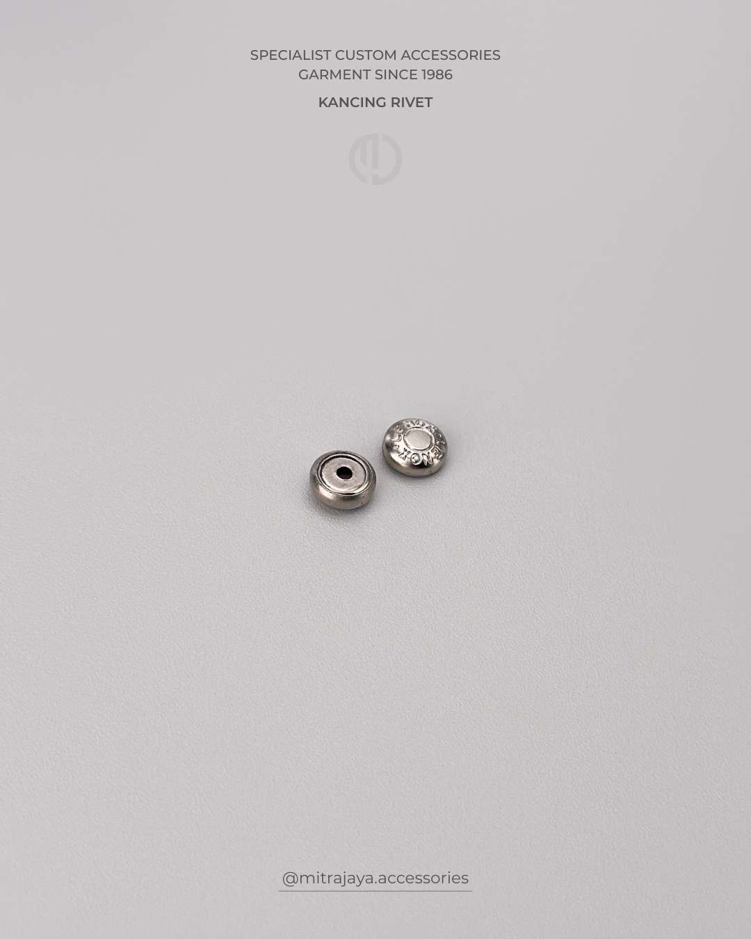 RIVET JEANS gallery 3